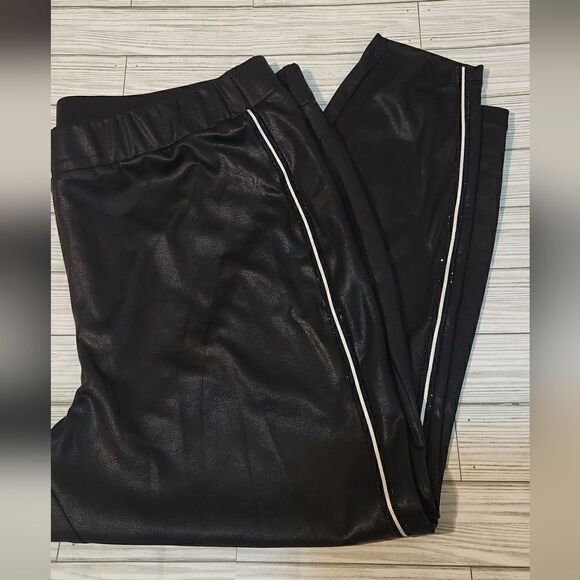 Lane Bryant Faux Leather Rhinestone Embellished Pants size 26/28 - Picture 5 of 12